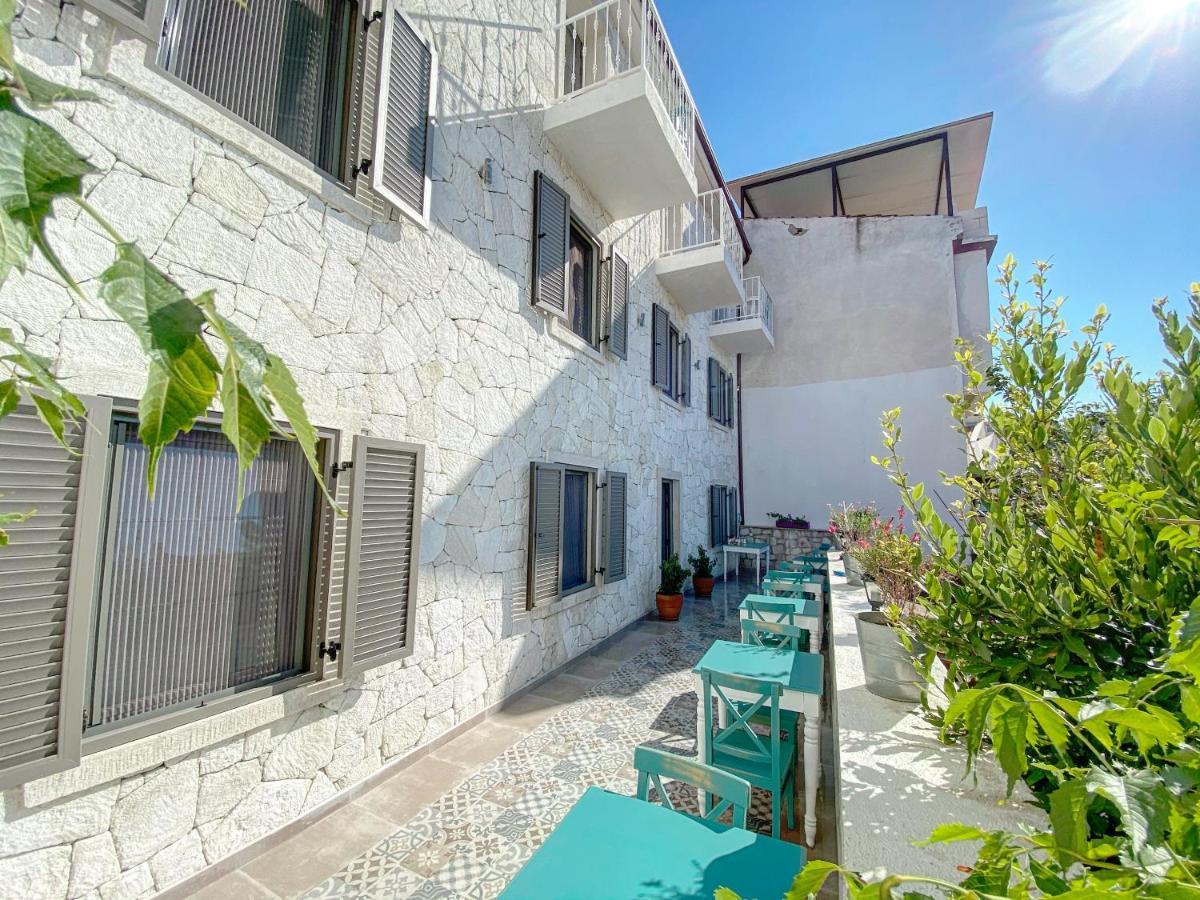 Tasada Bozcaada Hotel Екстериор снимка